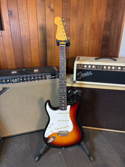 Fender Japan ST62L Left Handed Stratocaster w/Case - 3-Tone Sunburst  (1990's)