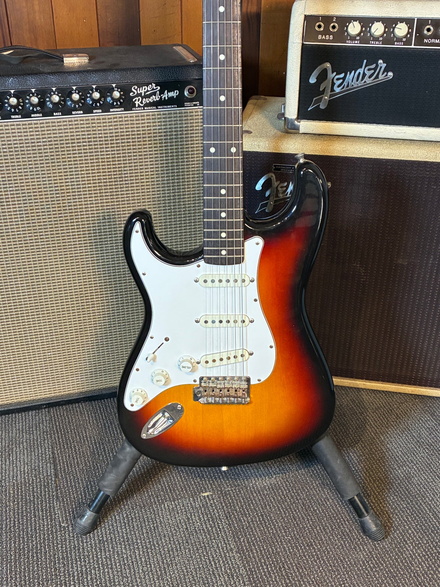 Fender Japan ST62L Left Handed Stratocaster w/Case - 3-Tone Sunburst  (1990's)
