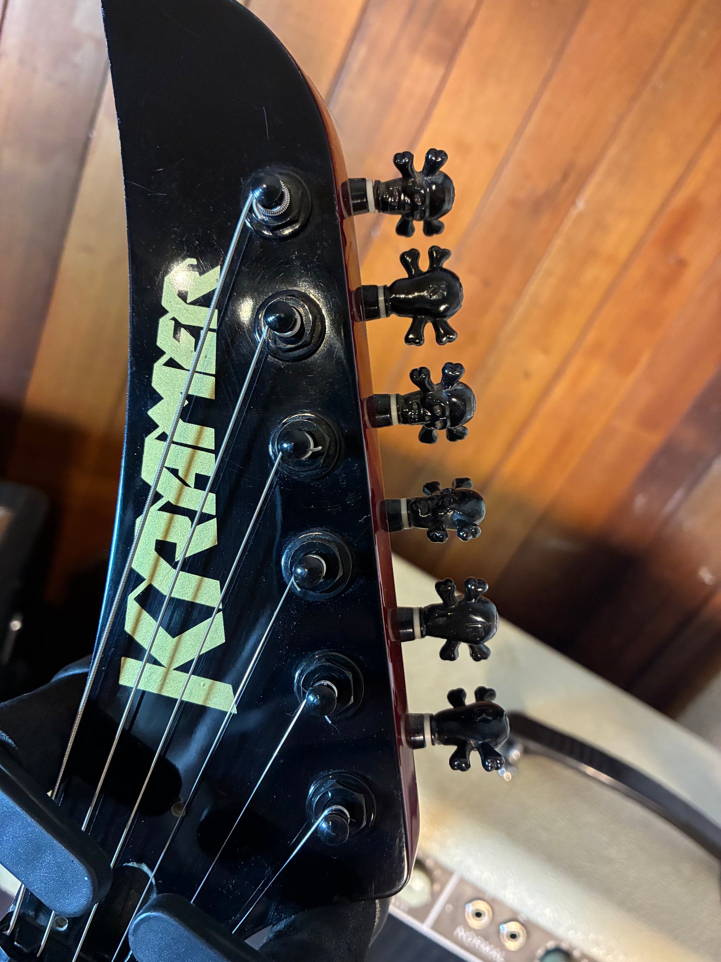 Kramer Baretta FR404SD Electric Guitar - Metallic Red (Late 1990's)