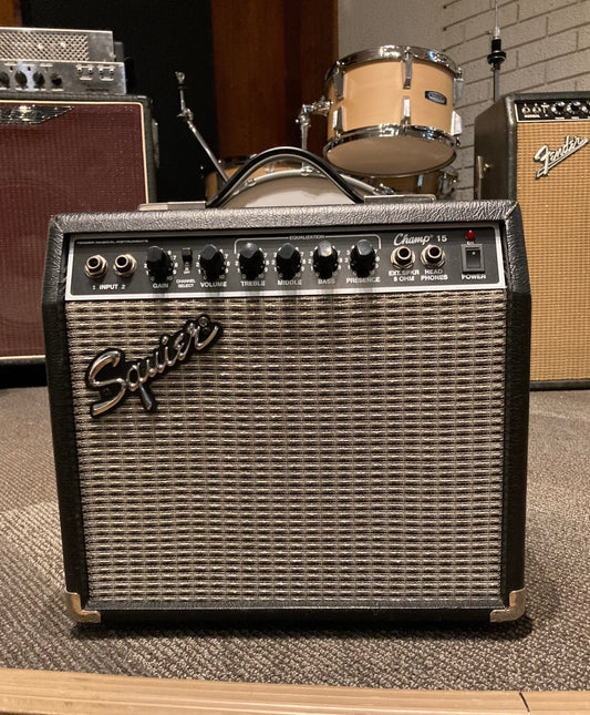 Squier Champ 15 Electric Guitar Amp (Used)