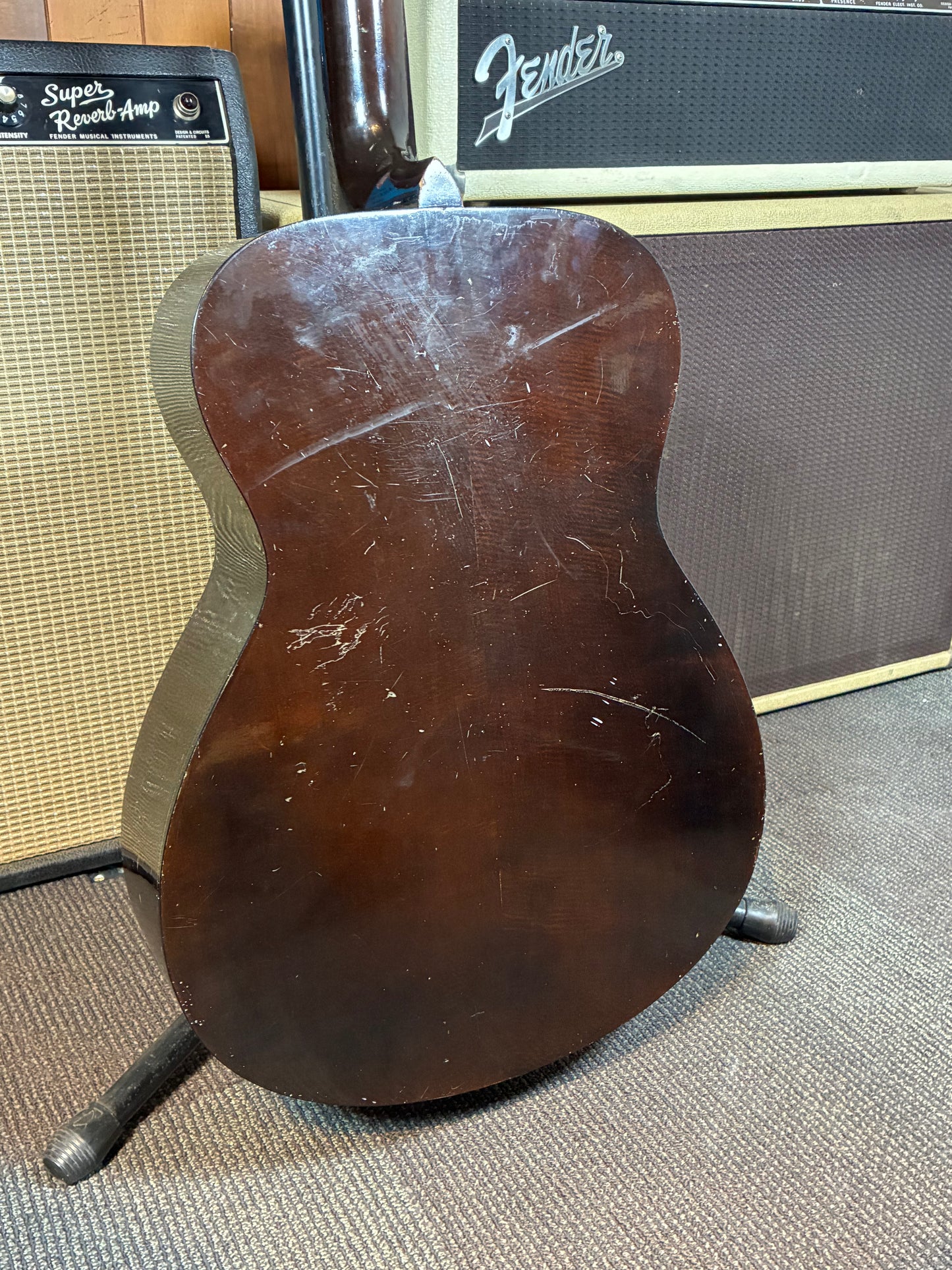 Yamaha FG-110 Folk Acoustic Guitar w/Chipboard Case (Late 1960's - Early 1970's)