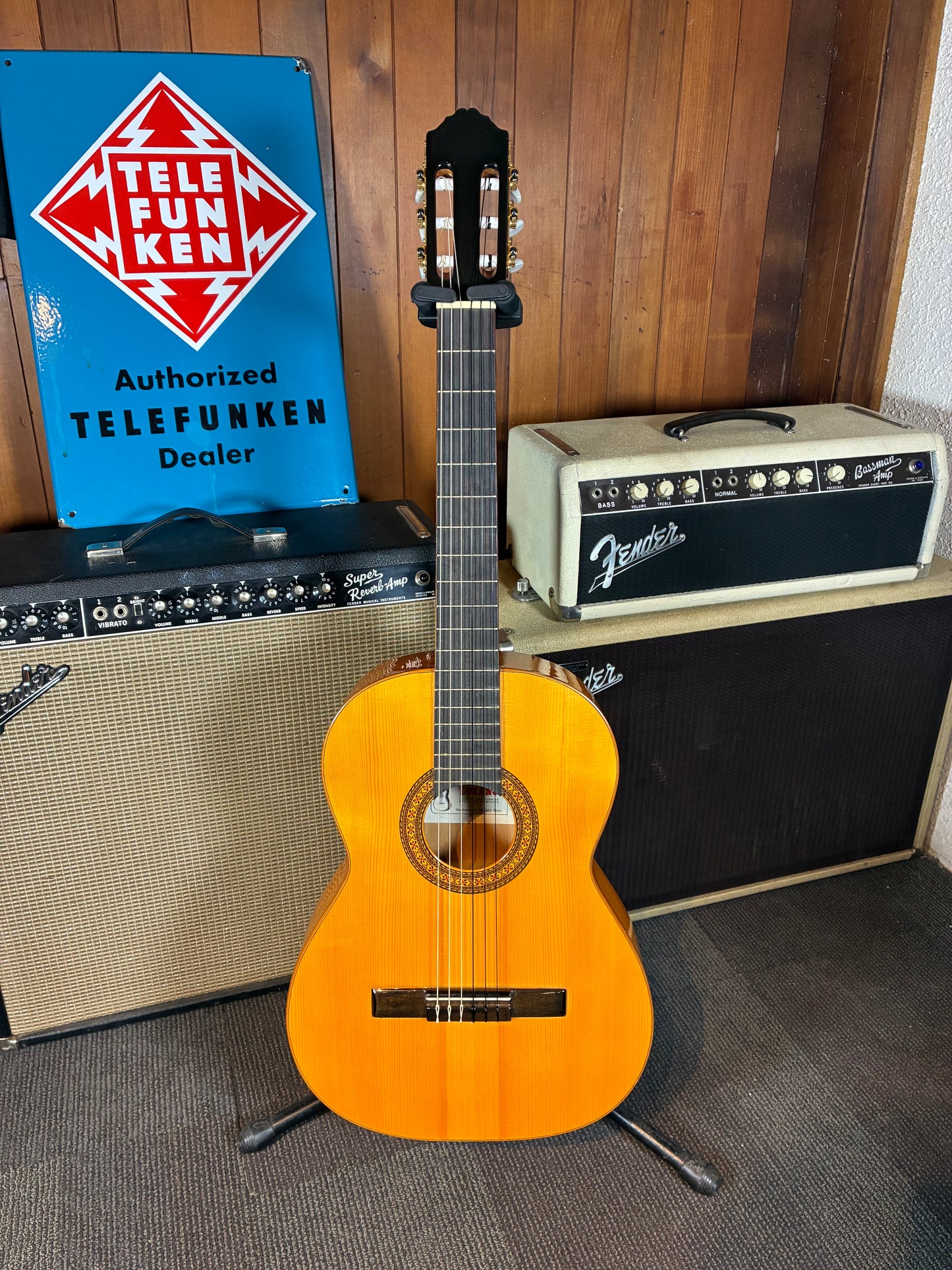 Bartolome Lozano Guitarras Flamenco Guitar w/Case (Used)