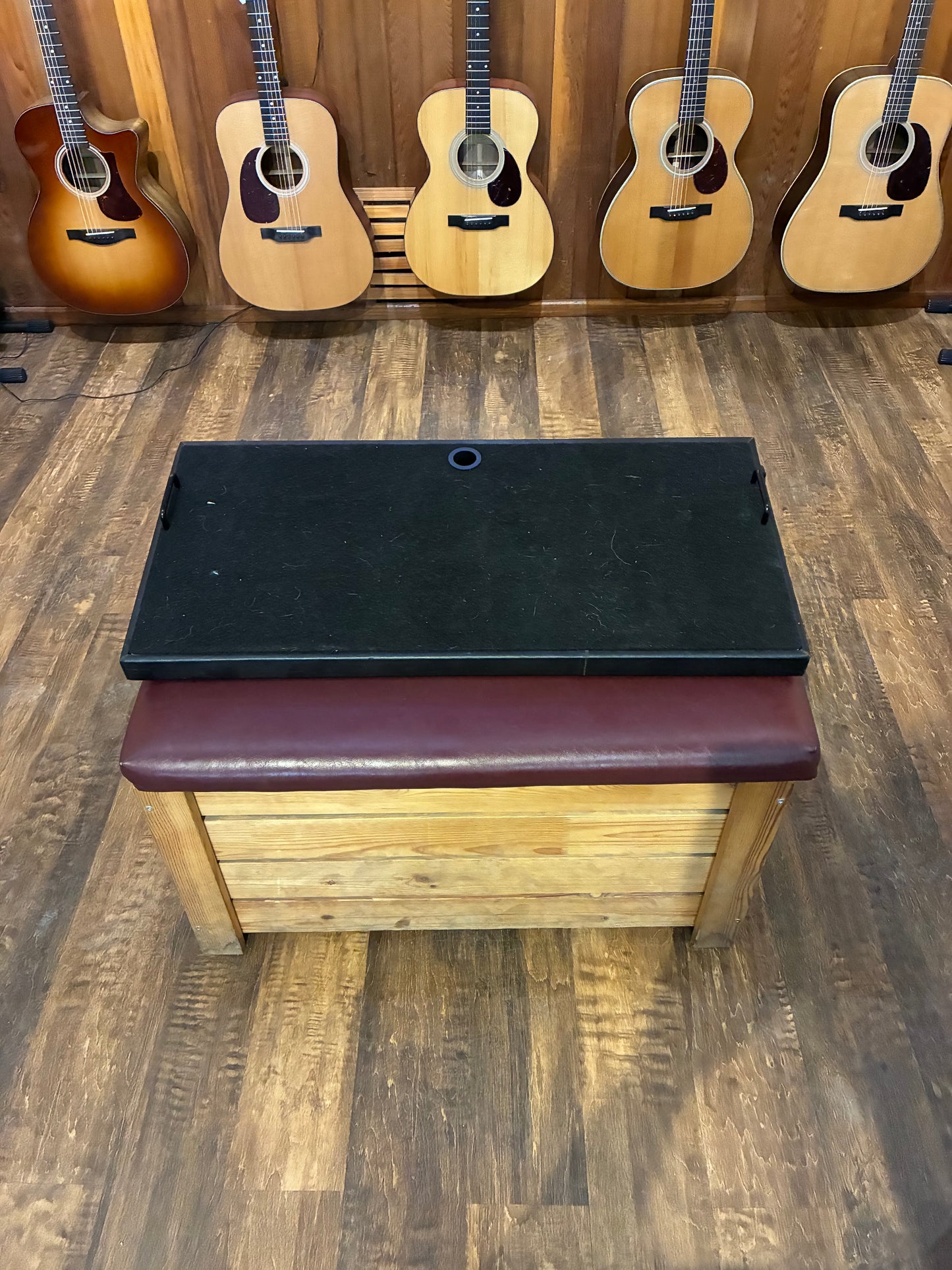 Blackbird 32"x15" Pedal Board (Used)