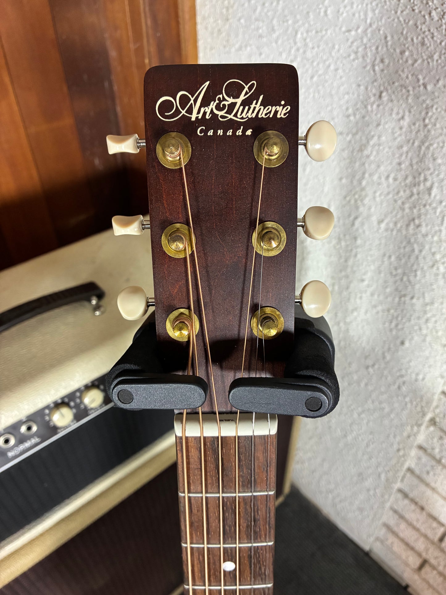 Art & Lutherie Roadhouse Acoustic/Electric Guitar - Bourbon Burst (Used)