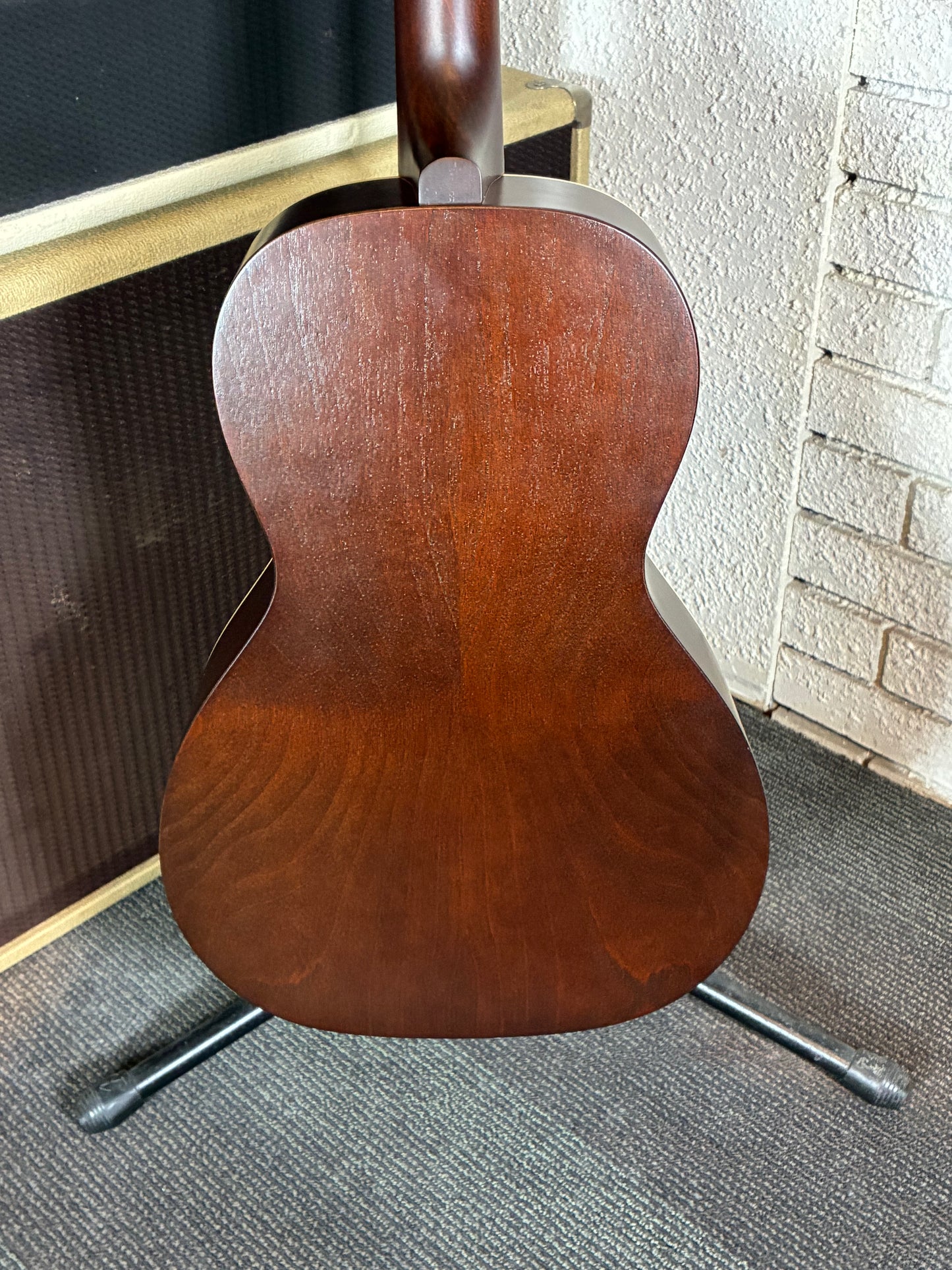 Art & Lutherie Roadhouse Acoustic/Electric Guitar - Bourbon Burst (Used)