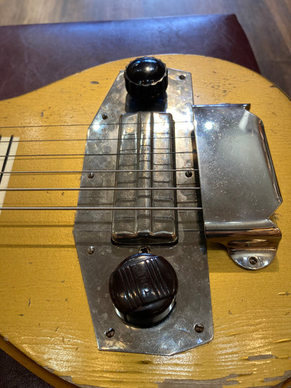 Harmony H3 Lapsteel Guitar w/Gig Bag (1950's)