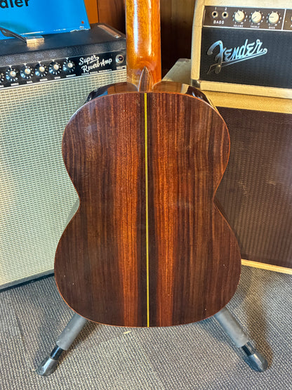 Suzuki No. S-2 Classical Guitar w/Case (Late 1960's - Early 1970's)