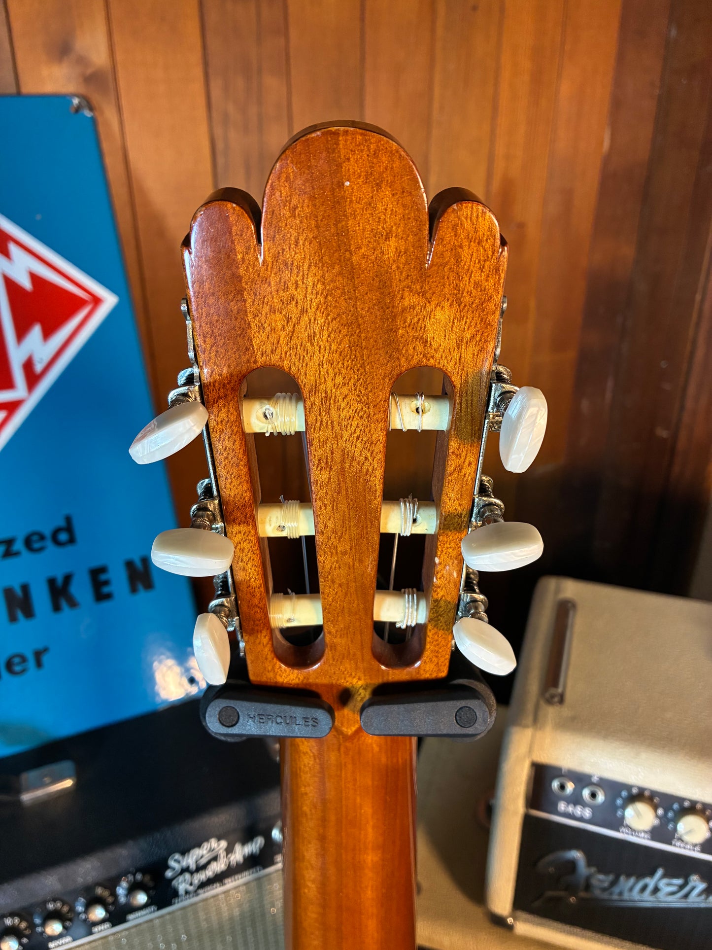 Suzuki No. S-2 Classical Guitar w/Case (Late 1960's - Early 1970's)