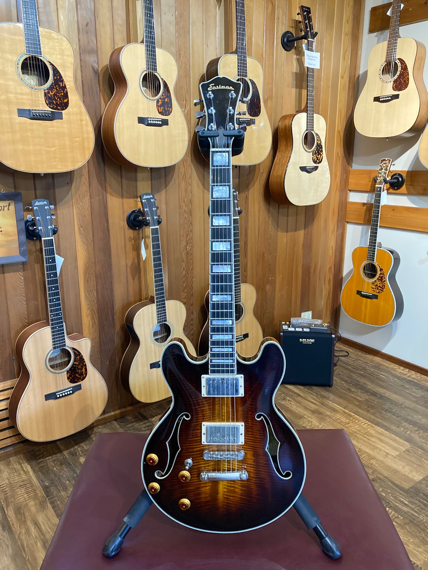 Eastman T184MX Thinline Semi-Hollow Body Left Handed Electric Guitar w/Case - Classic Finish (2009)