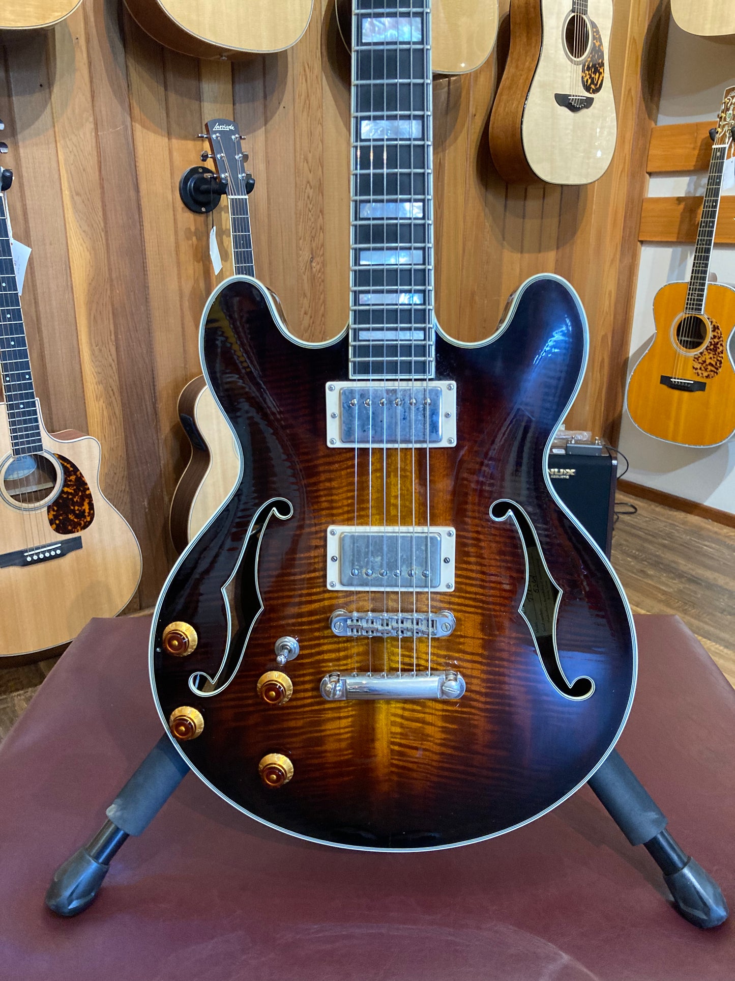 Eastman T184MX Thinline Semi-Hollow Body Left Handed Electric Guitar w/Case - Classic Finish (2009)