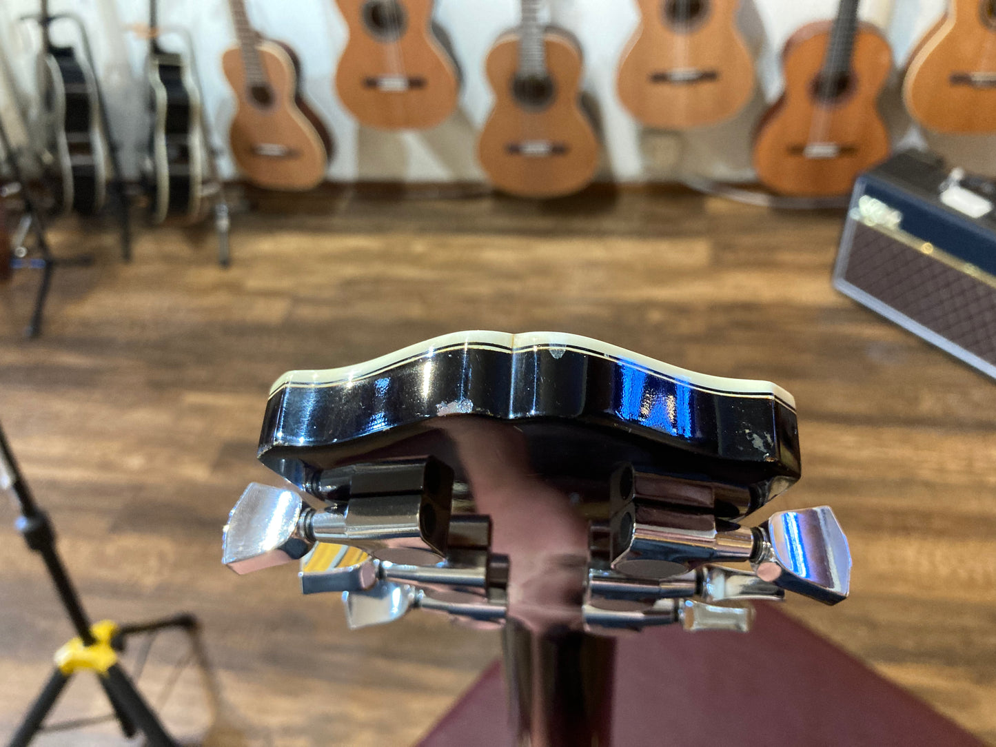 Eastman T184MX Thinline Semi-Hollow Body Left Handed Electric Guitar w/Case - Classic Finish (2009)