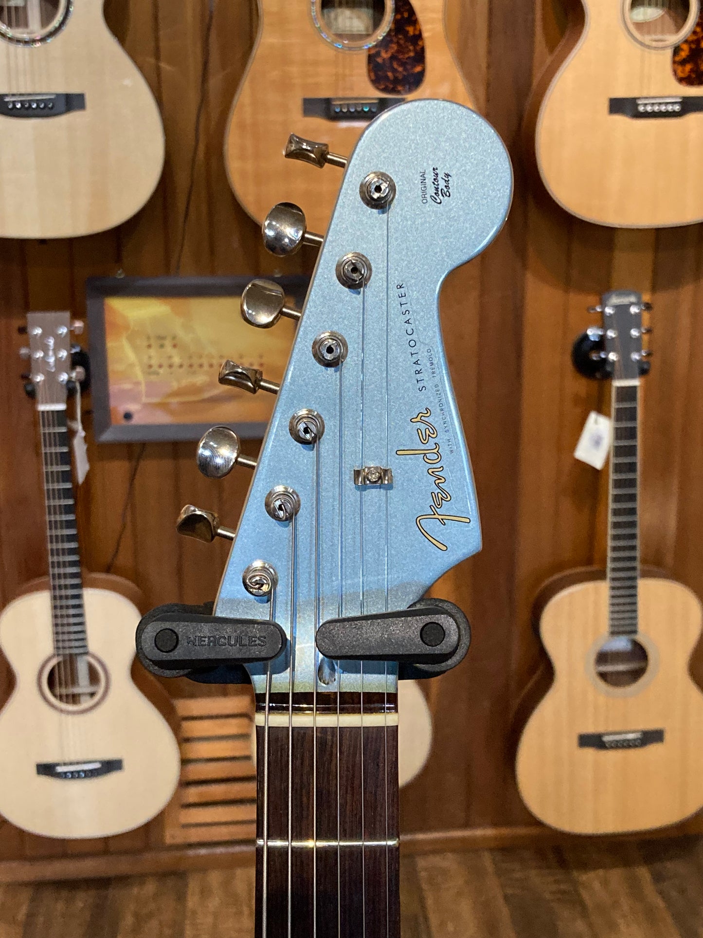 Fender FSR American Deluxe Vintage Player '62 Stratocaster w/Case - Ice Blue Metallic (2005)