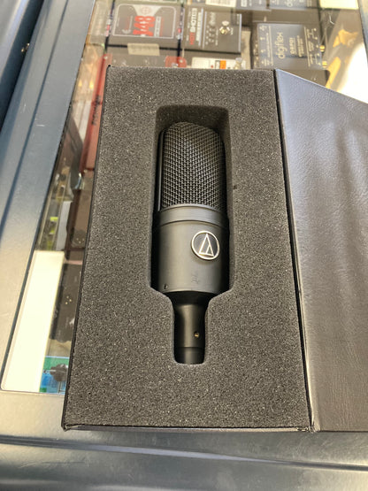Audio Technica AT4033/CL Cardioid Condenser Microphone (Used)