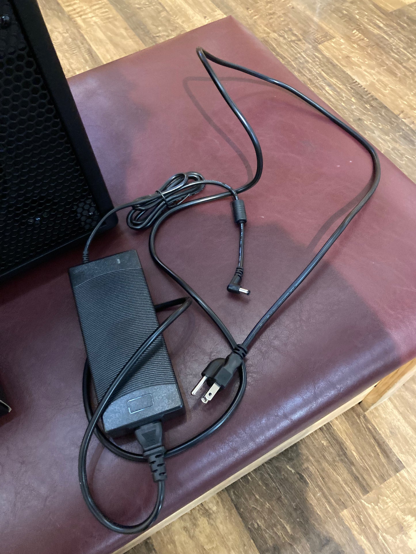 NUX Mighty Bass 50w Bluetooth Compact Modeling Bass Amp (Used)