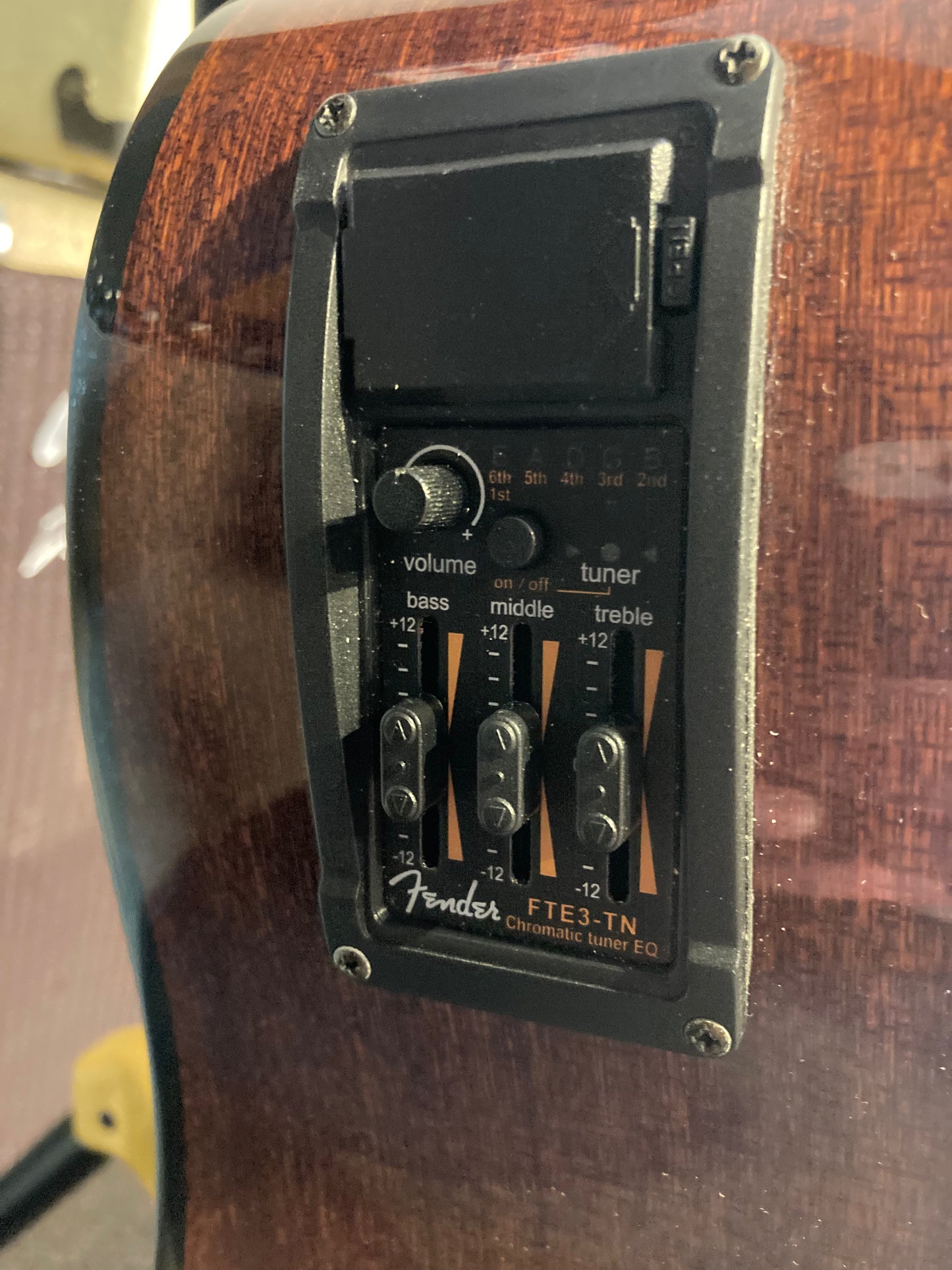 Fender CD-60CE Acoustic/Electric Guitar w/Case - Sunburst (Used)