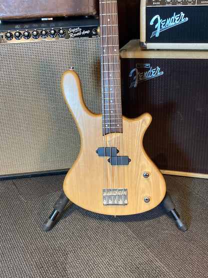Washburn T12 Taurus Electric Bass w/Gig Bag (Used)