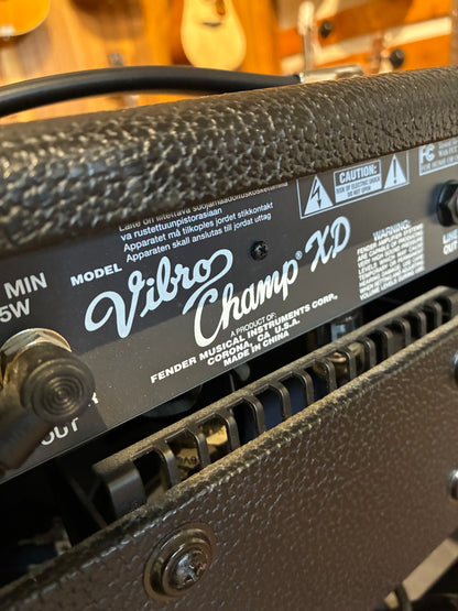 Fender Vibro Champ XD Electric Guitar Combo Amp (2008)