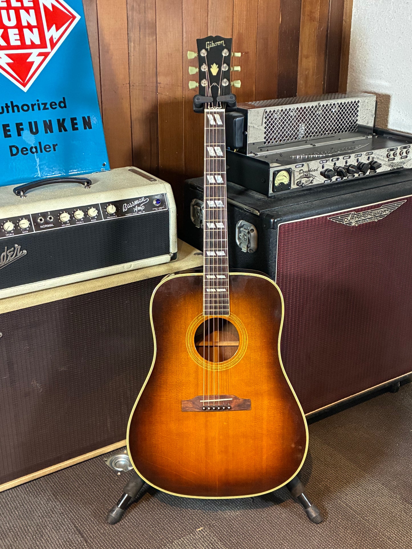 Gibson Hummingbird 90th Anniversary w/Case (1985)