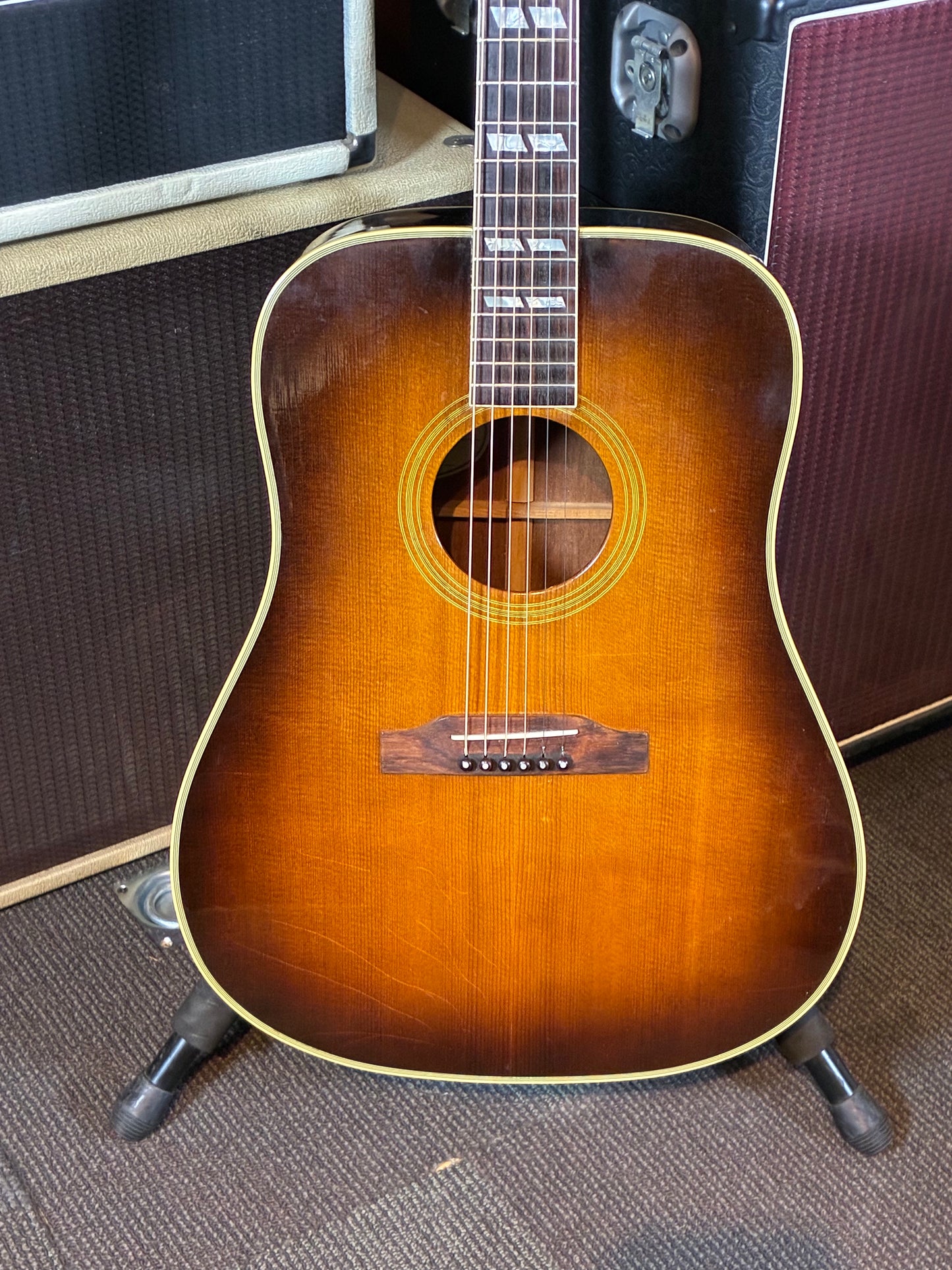 Gibson Hummingbird 90th Anniversary w/Case (1985)