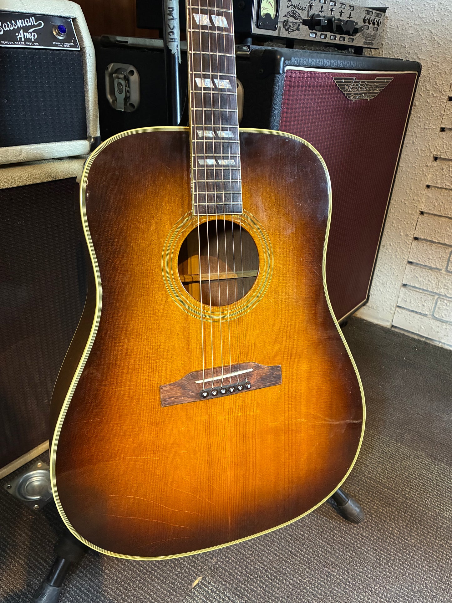 Gibson Hummingbird 90th Anniversary w/Case (1985)