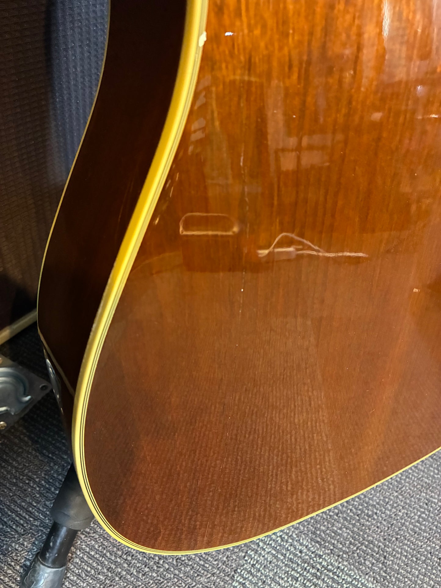 Gibson Hummingbird 90th Anniversary w/Case (1985)