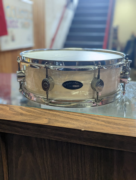 PDP CX Series 14"x5" Maple Snare Drum - White Pearl (Used)