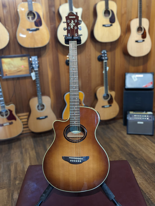 Yamaha APX-5LA Left Handed Acoustic/Electric Guitar (Used)
