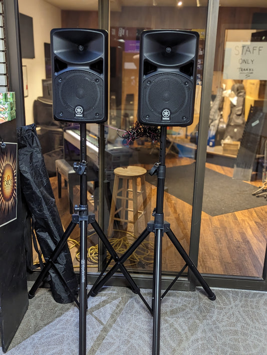 Yamaha StagePas 400i Portable PA System w/Stands & Carrying Bags (Used)
