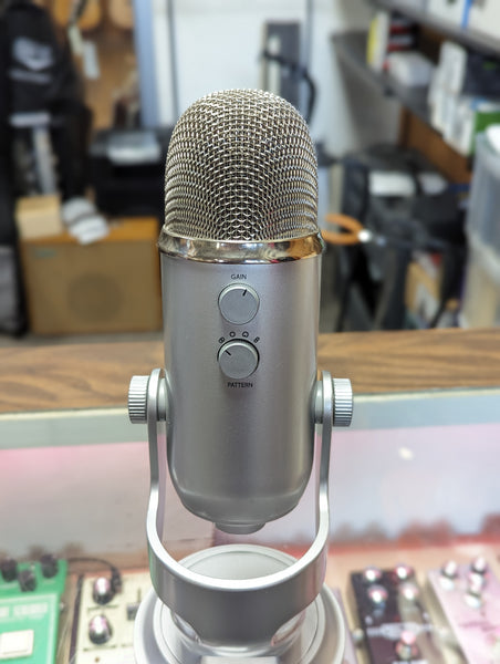 Blue Microphones Yeti USB Mic (Used)