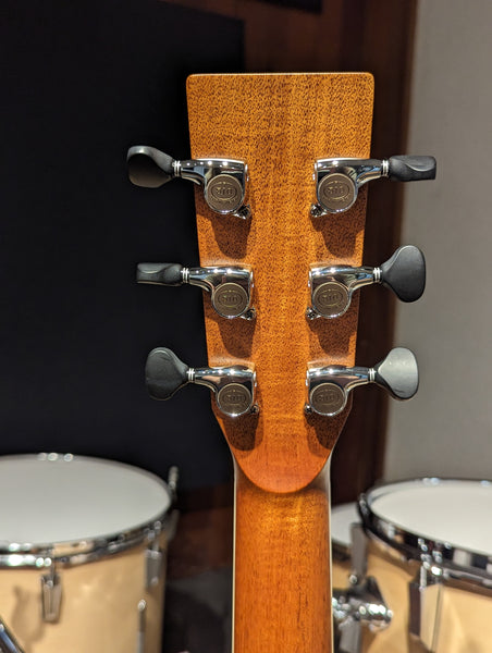 Northwood 80 Series 12 Fret 00 Acoustic Guitar w/Case