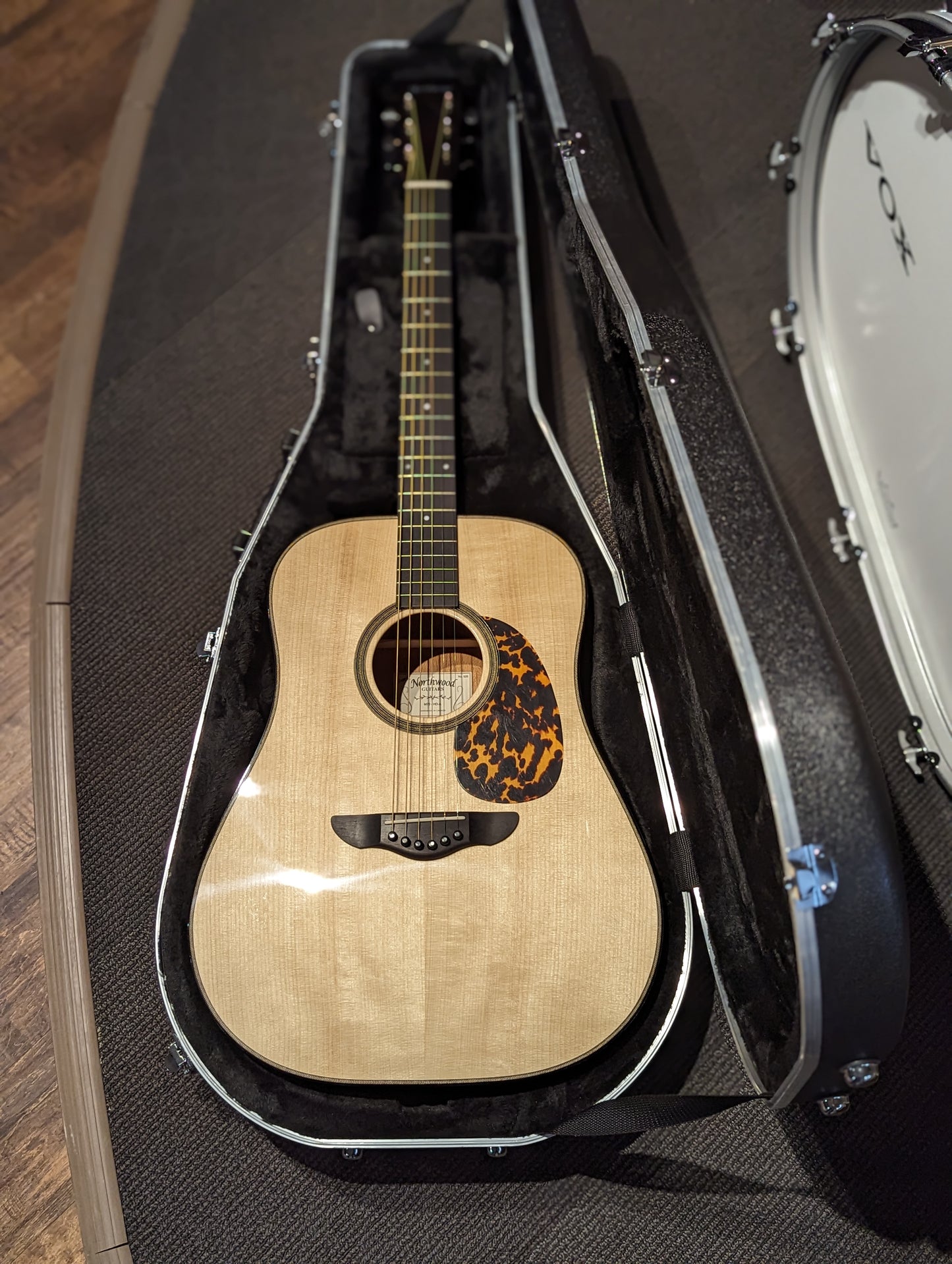 Northwood 70 Series Dreadnought Acoustic Guitar w/Case