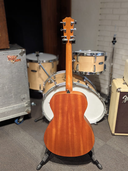 Taylor Guitars Academy 12 Grand-Concert Spruce/Sapele Acoustic Guitar w/Gig Bag (2017)