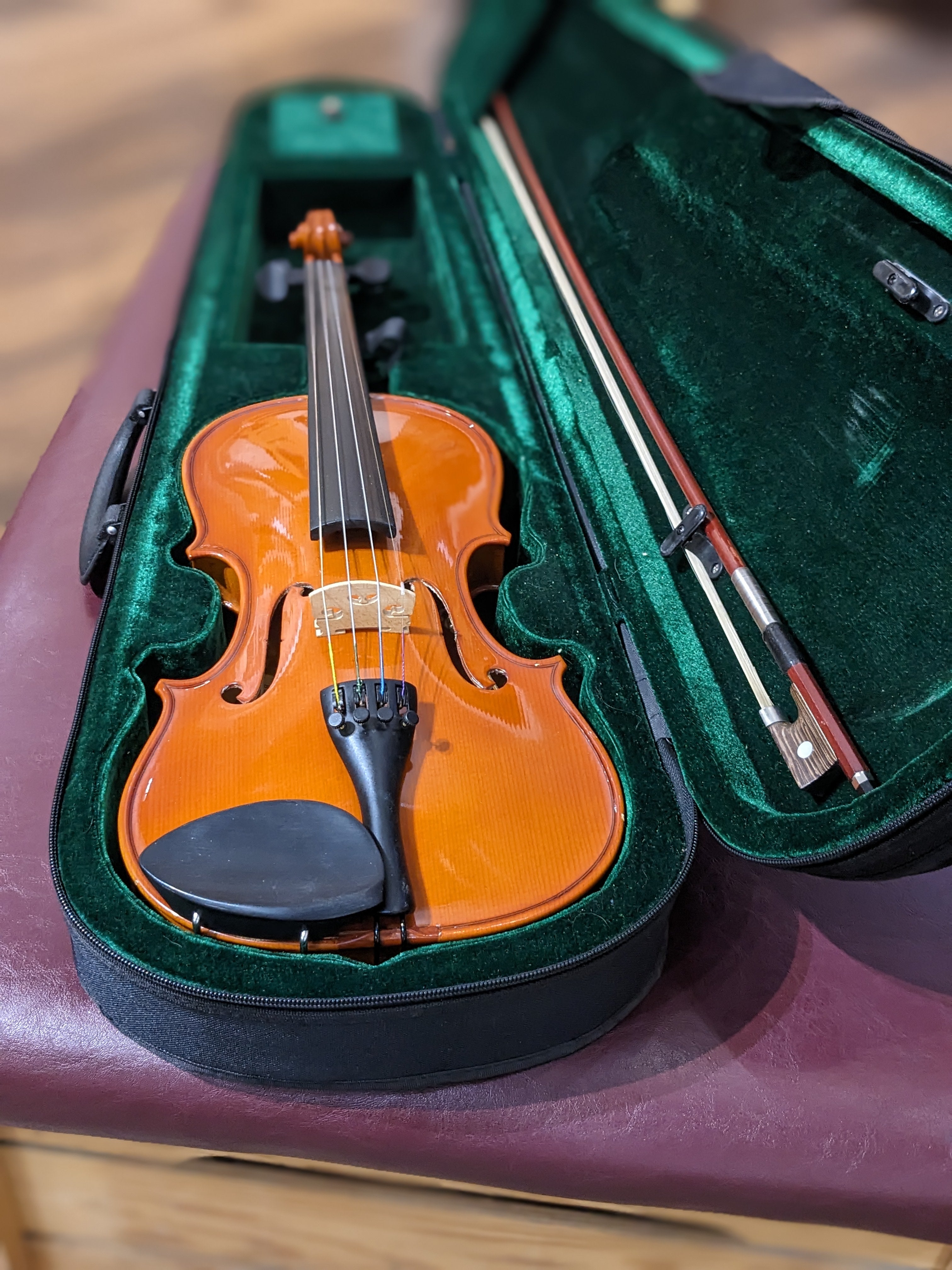 Corellj Corelli 4/4 Violin Outfit (Used) – Acoustic Music Shop