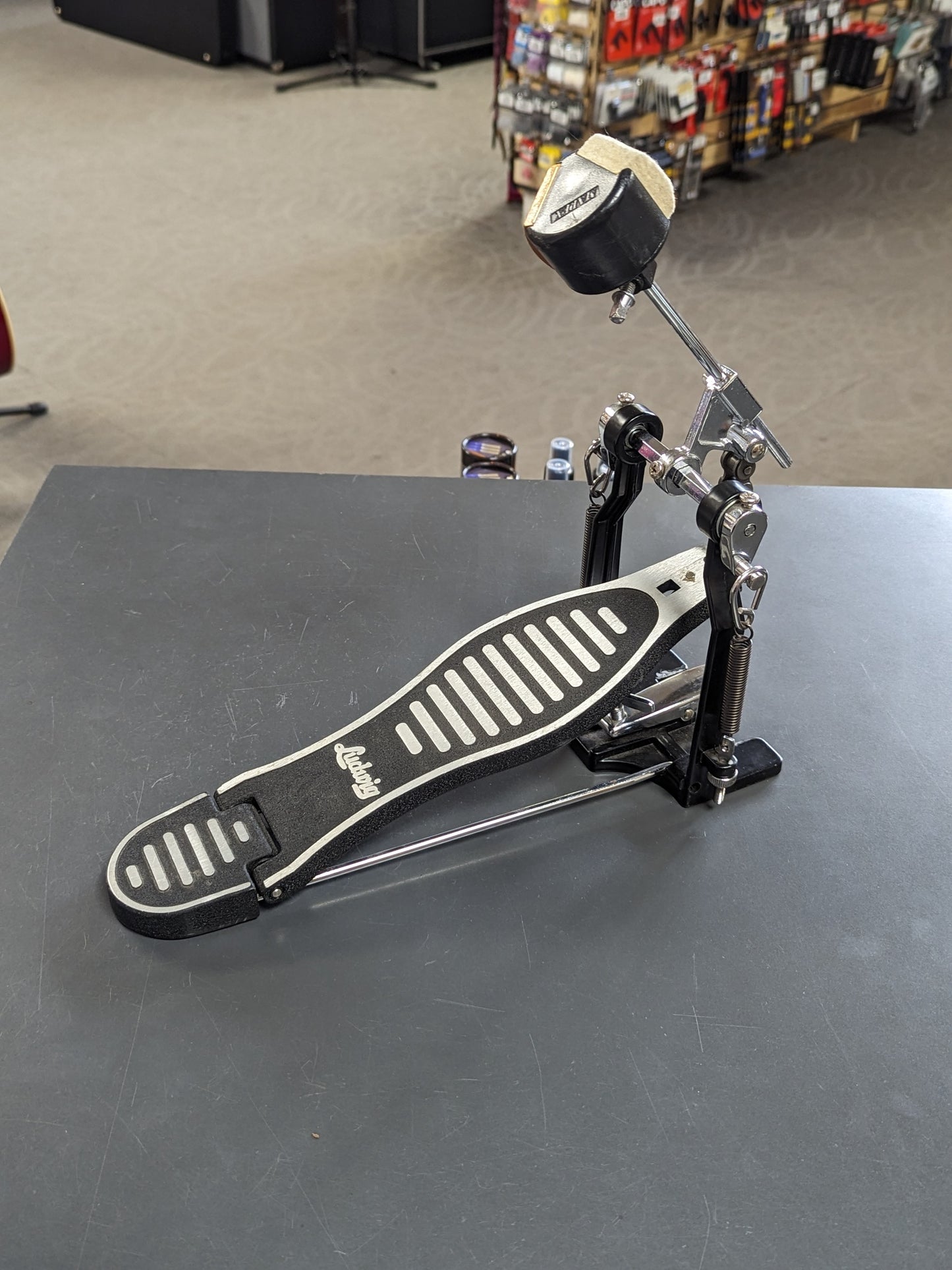 Ludwig DC-110 Single Bass Drum Pedal (Used)