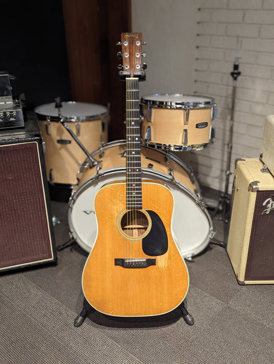 Martin D-28 Dreadnought Acoustic Guitar w/Case (1974)