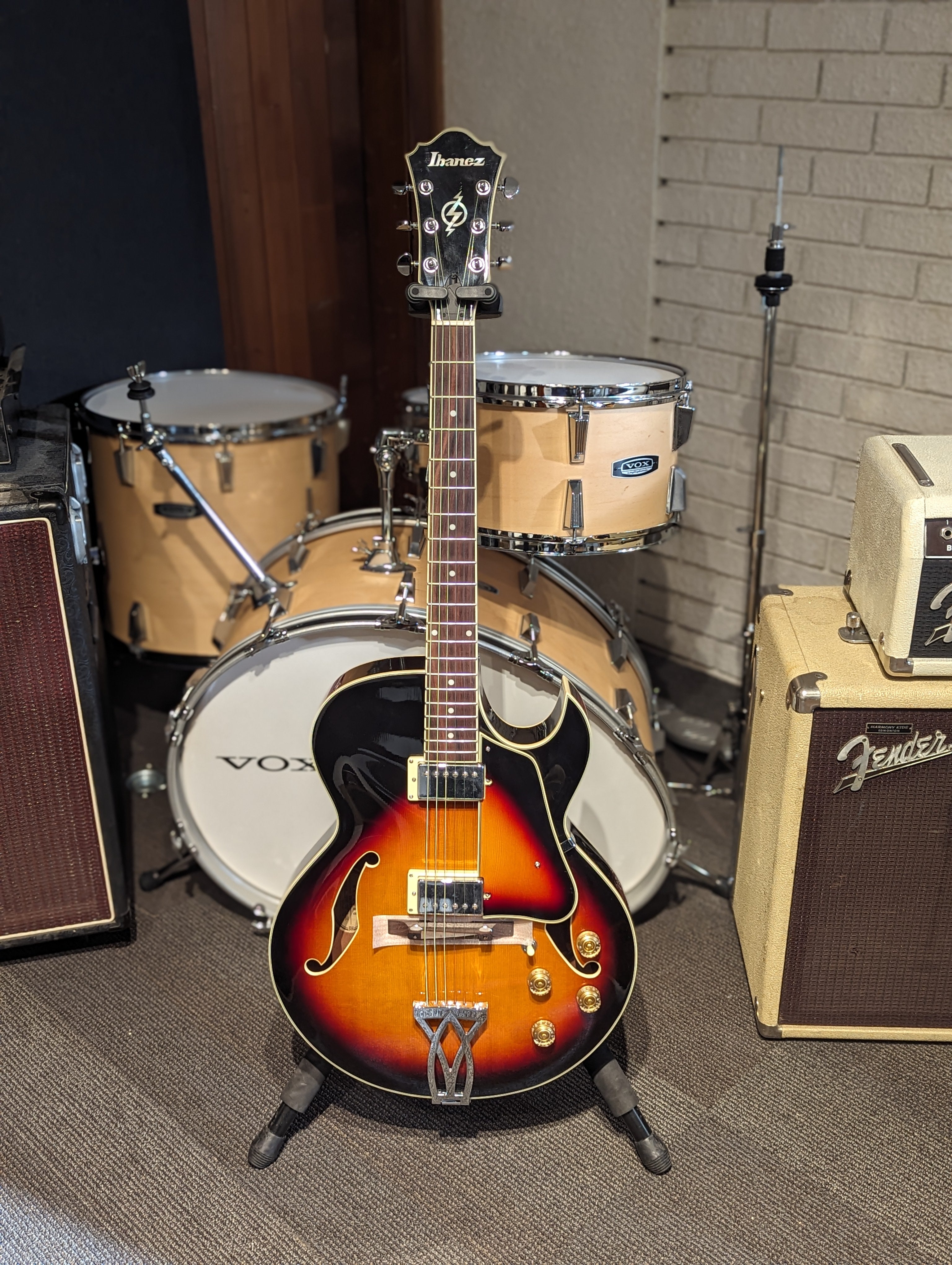 Ibanez AK-80 Hollow Body Electric Guitar w/Case - Brown Sunburst (2010 ...