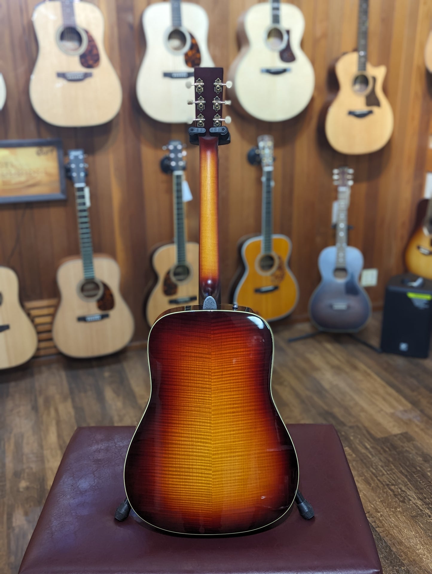 Norman ST50 Cherry Burst HG Anthem Acoustic/Electric Guitar w/Gig Bag (Used)