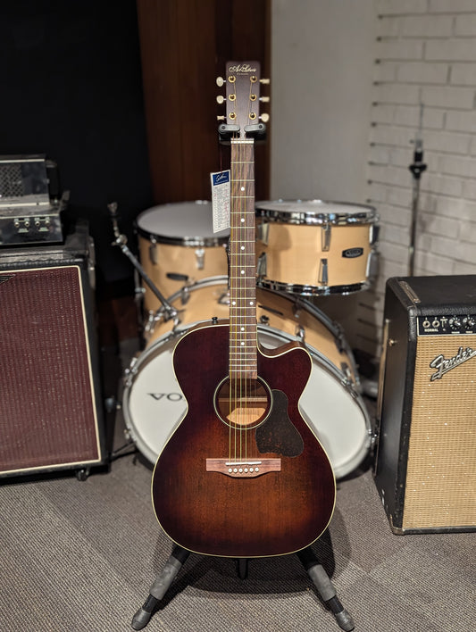 Art & Lutherie Legacy Bourbon Burst CW Presys II SF
