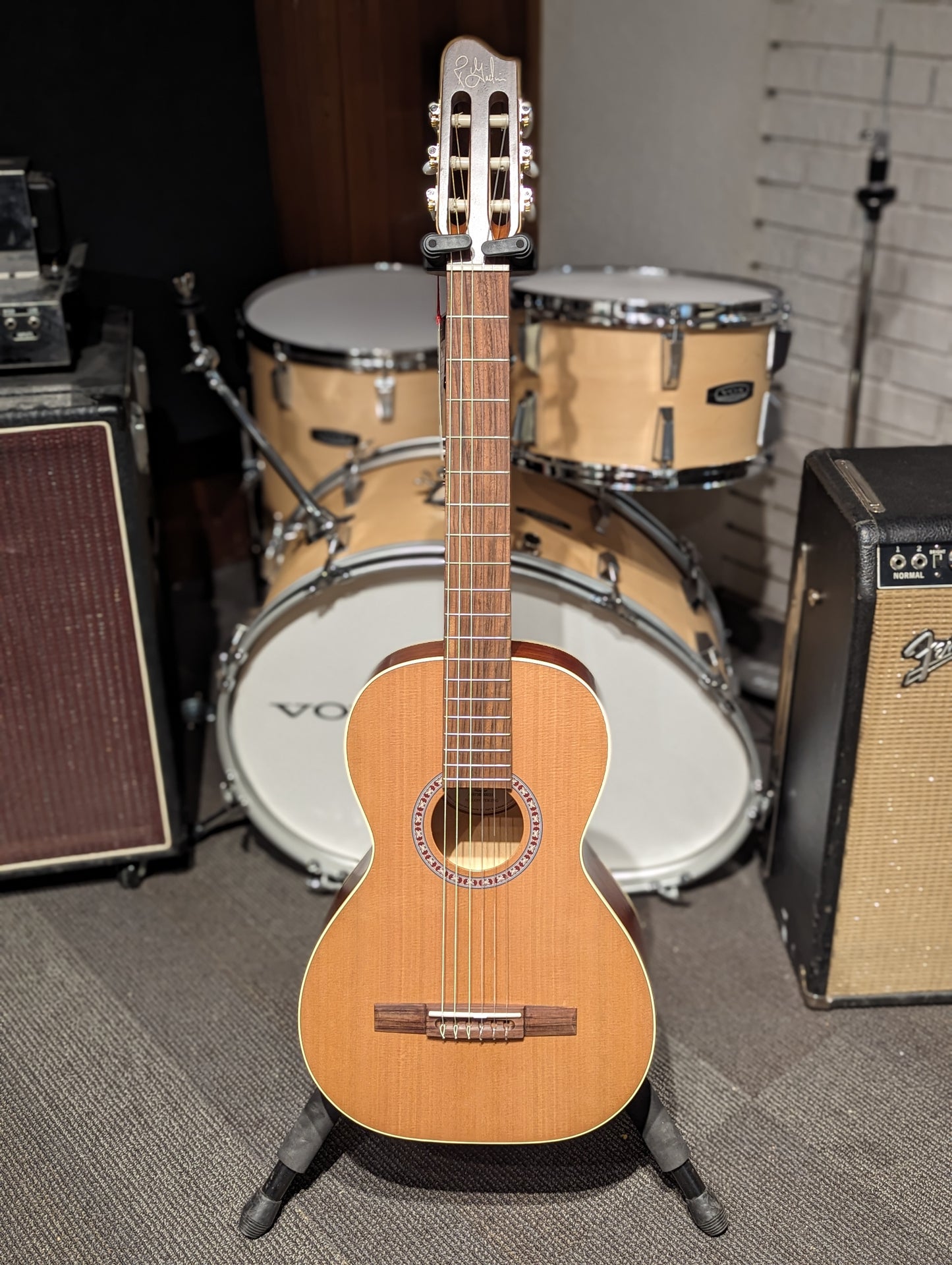 Godin Guitars Motif Compact Nylon Acoustic Guitar SF