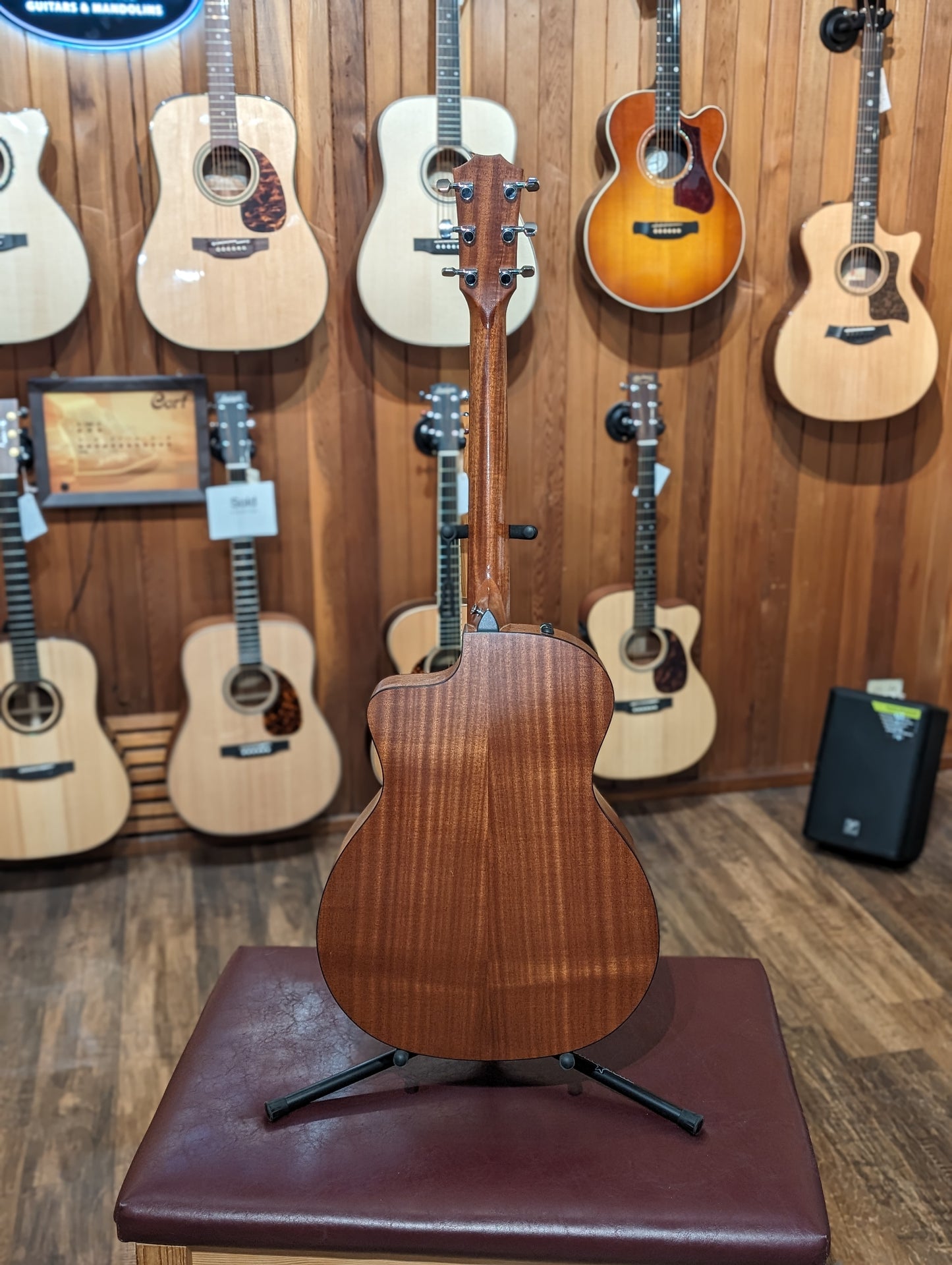 Taylor 114ce Grand Auditorium Acoustic/Electric Guitar w/Gig Bag (2014)