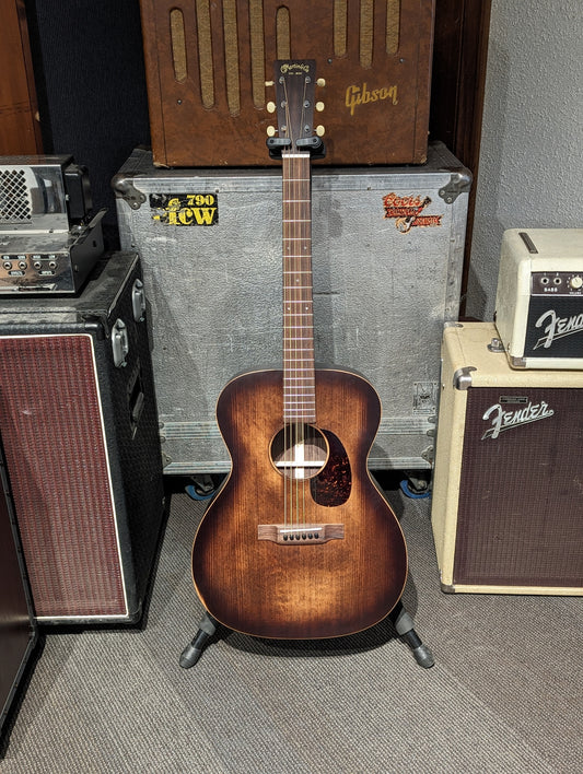 Martin 000-16 Streetmaster Acoustic Guitar w/Pickup & Gig Bag (2022)