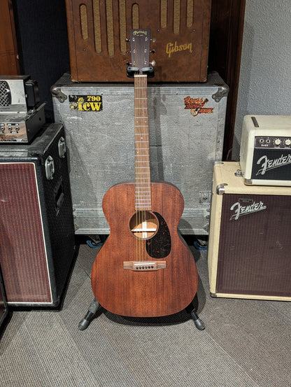 Martin 000-15M Mahogany Acoustic Guitar w/Case (2021)