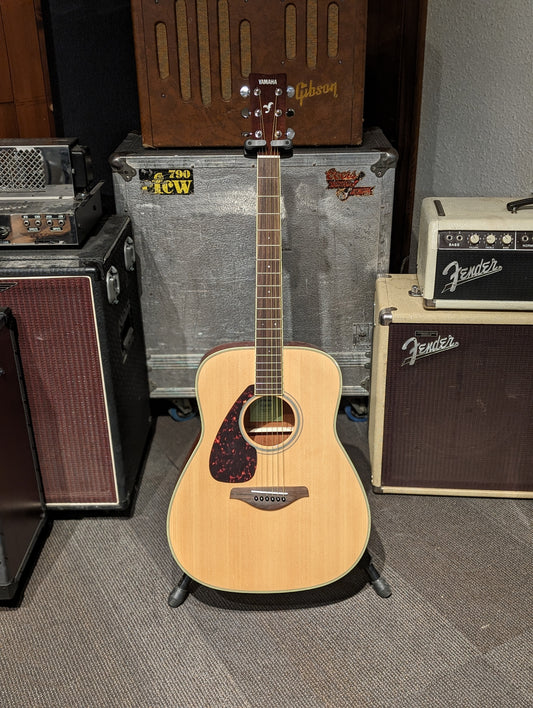Yamaha FG820L Spruce Top Left-Handed Acoustic Guitar w/Gig Bag - Natural (Used)