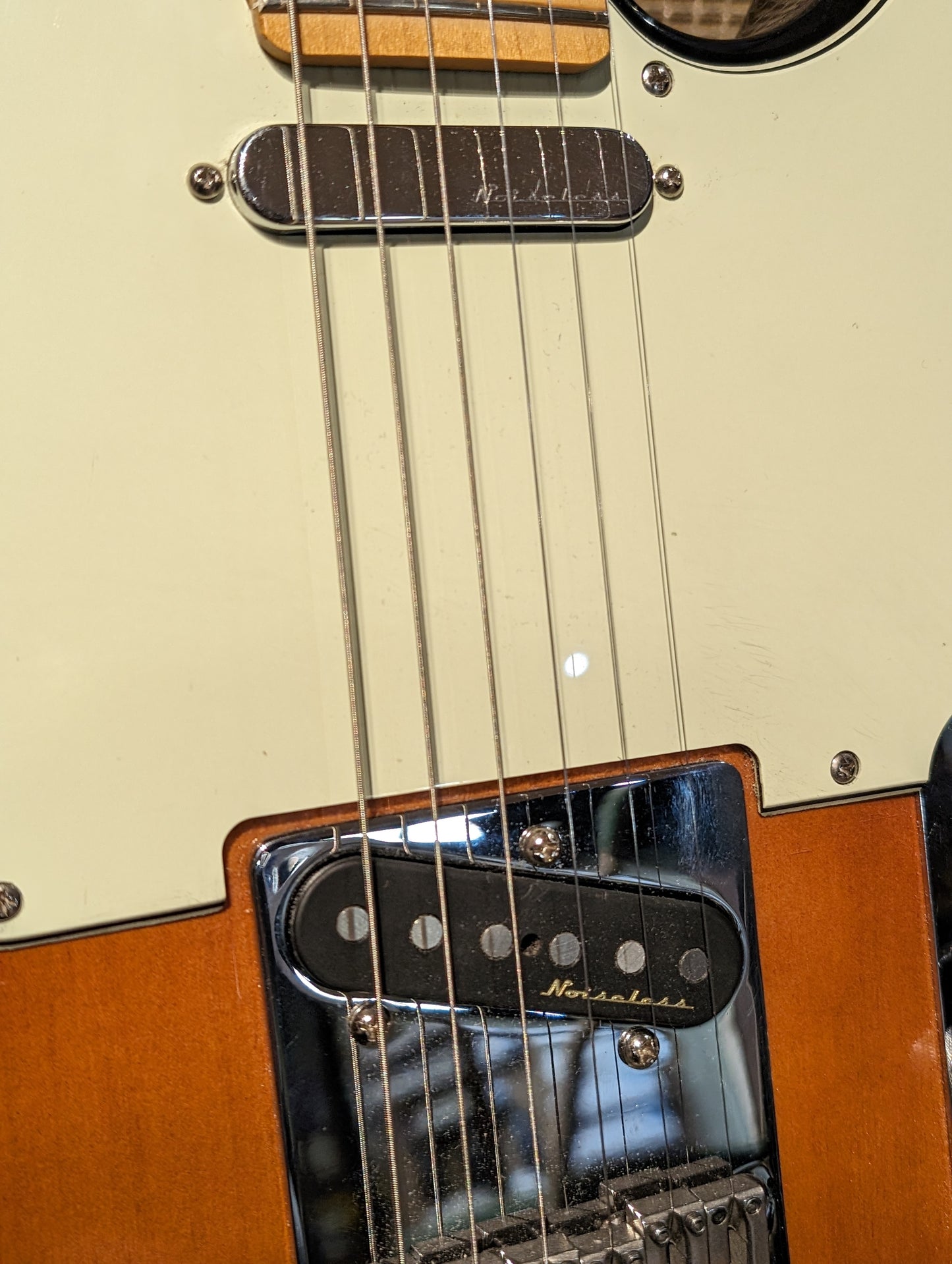 Fender Player Plus Telecaster - 3-Color Sunburst (2021)