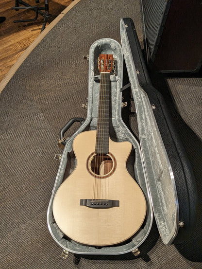 Lakewood A-14 CP Auditorium Acoustic/Electric Guitar w/Case Serial #: 34842