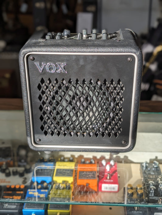 Vox Mini Go 10 Portable Modelling Amp (Used)