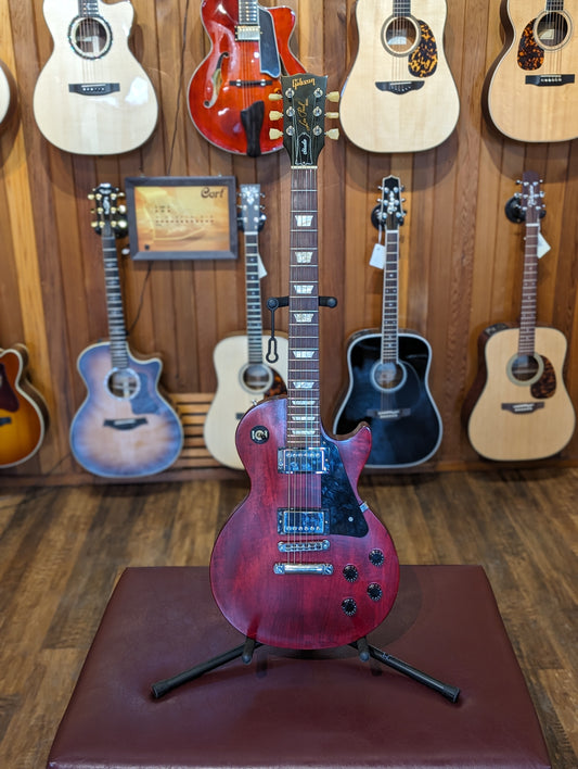Gibson Les Paul Studio Satin w/Gig Bag - Worn Cherry (2012)