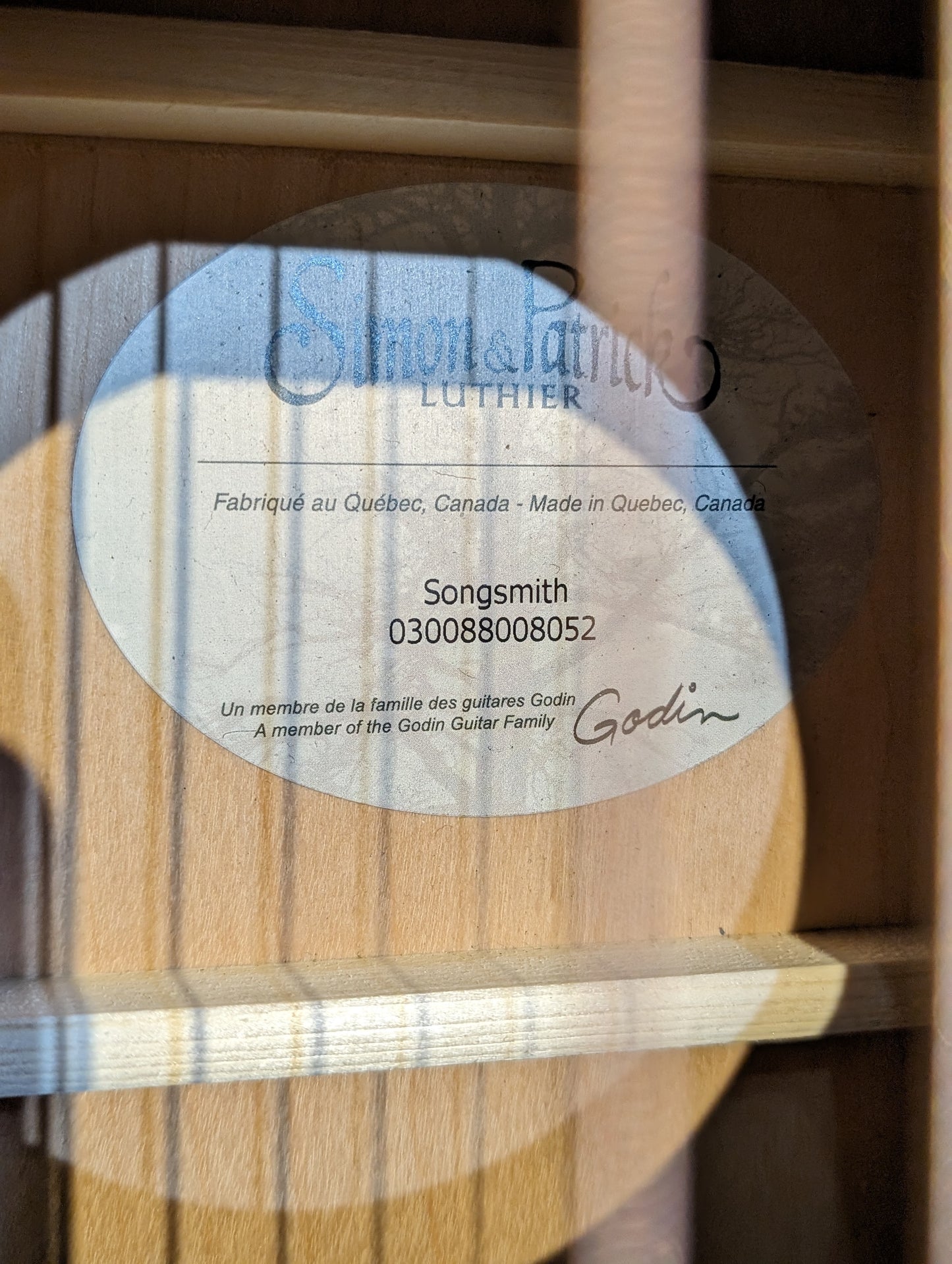 Simon & Patrick Songsmith Dreadnought Acoustic Guitar w/Gig Bag - Sunburst (Used)