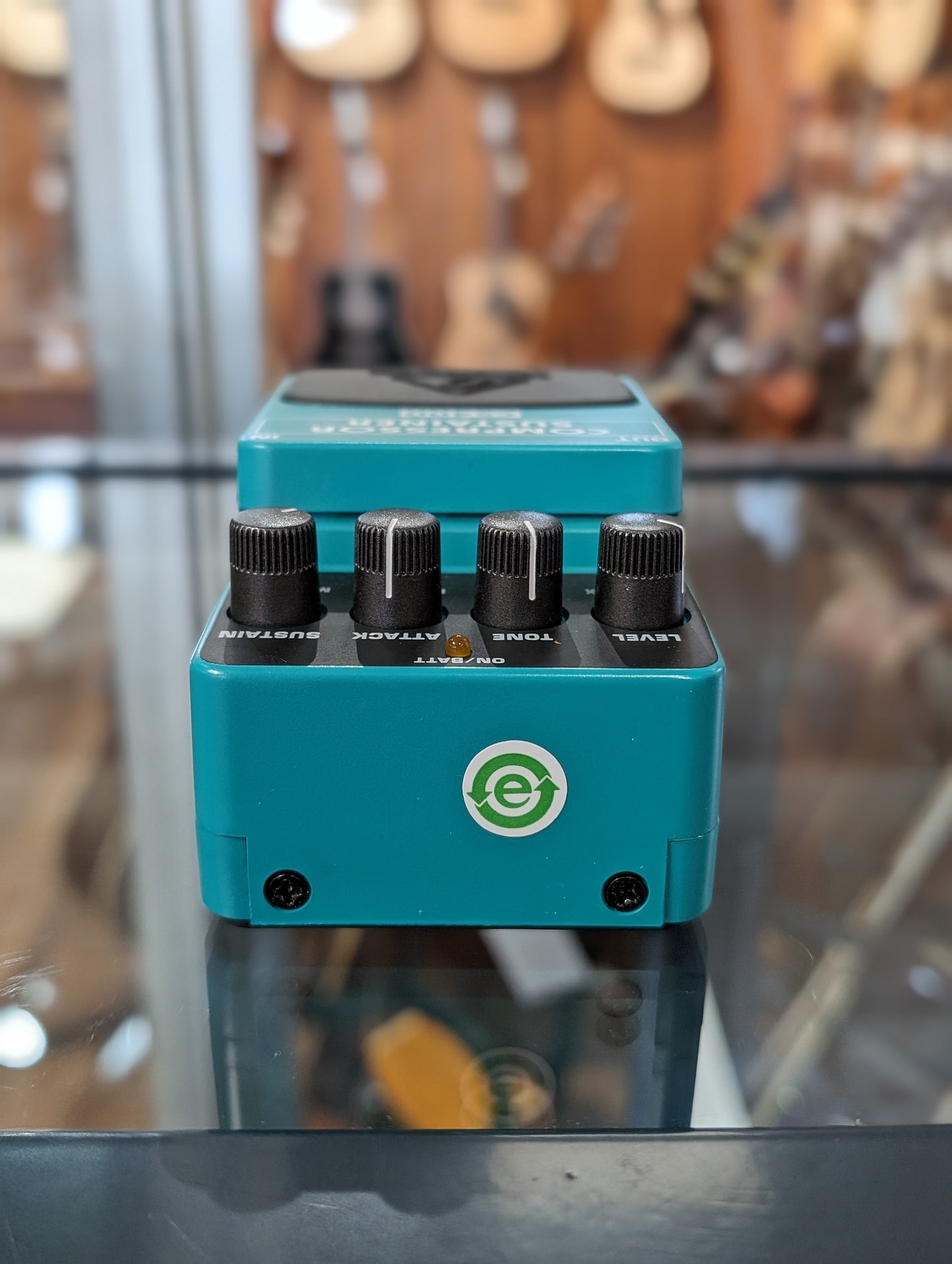 Behringer CS400 Compressor Sustainer (Used)