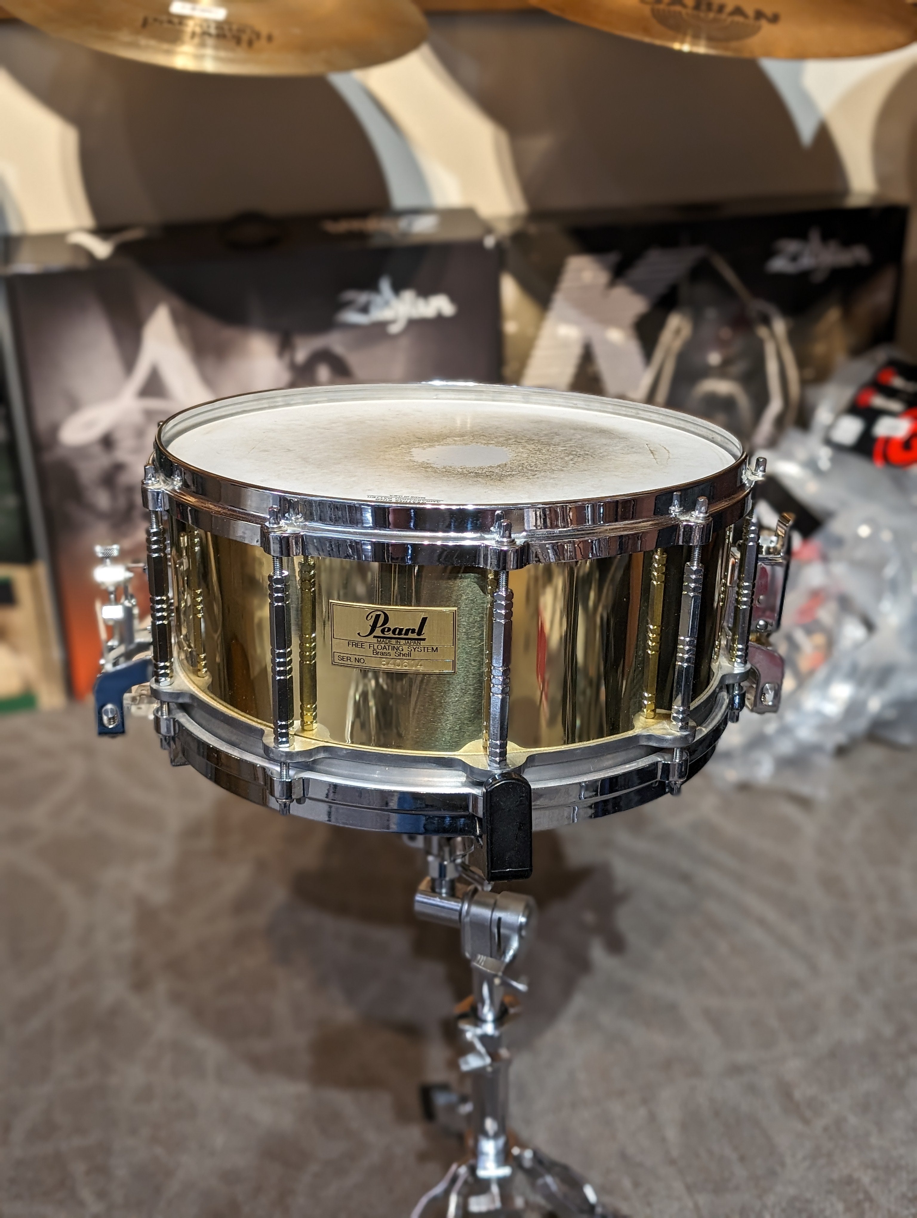 Pearl B 914D 14 x6 5 Free Floating Brass Snare Drum 1990 s pearl-b-914d-14-x6-5-free-floating-brass-snare-drum-1990-s
